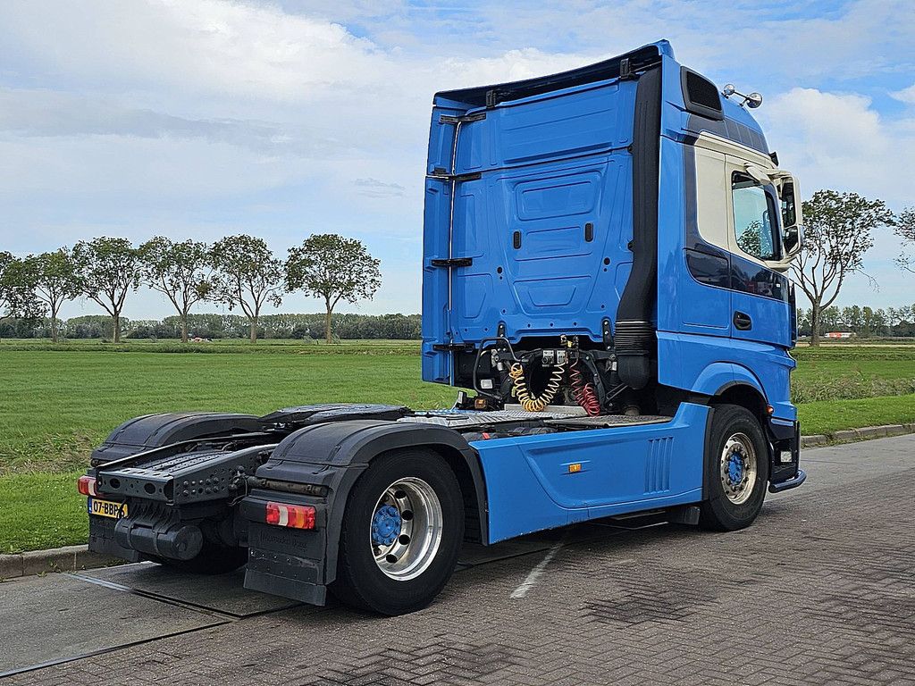MERCEDES-BENZ ACTROS 1845 LS