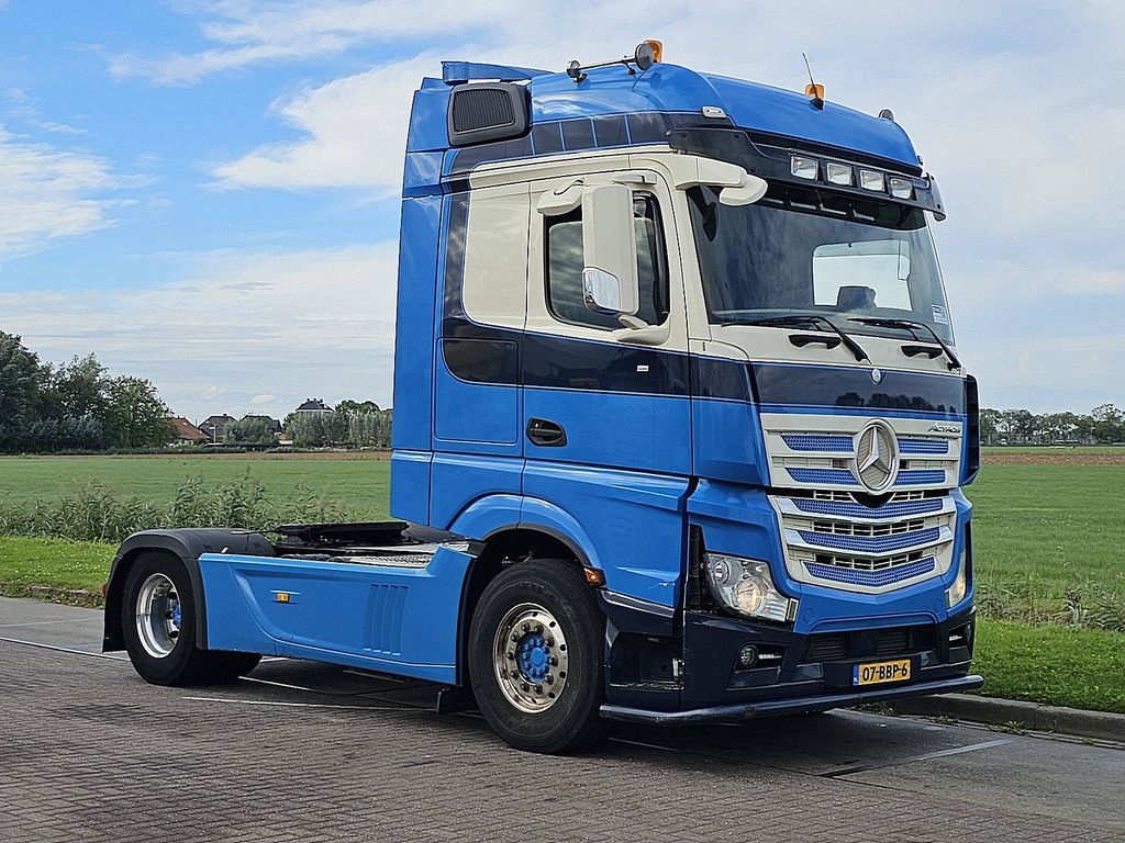 MERCEDES-BENZ ACTROS 1845 LS