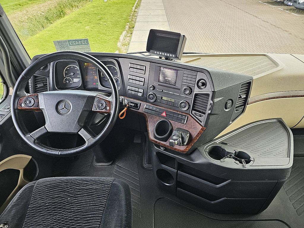 MERCEDES-BENZ ACTROS 1845 LS
