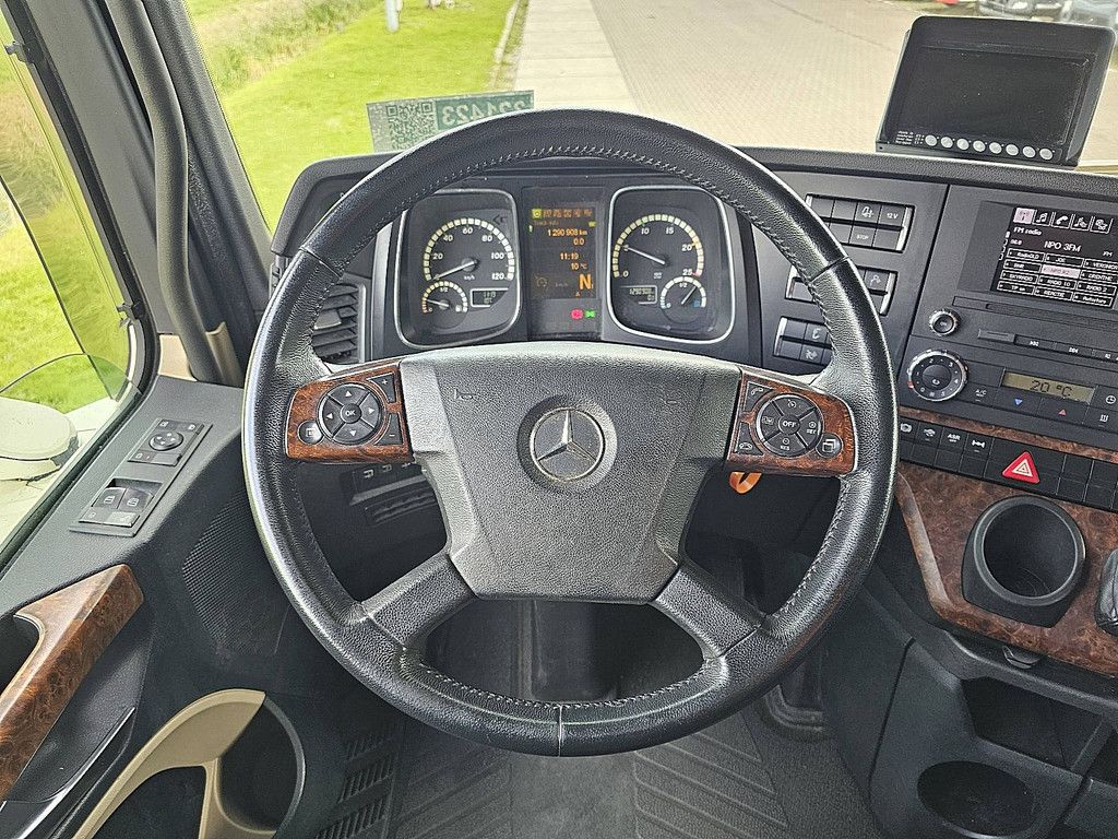 MERCEDES-BENZ ACTROS 1845 LS