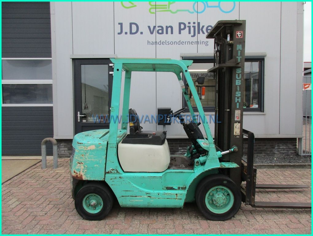 Mitsubishi FD25 2.5t diesel HH 4m + sideshift