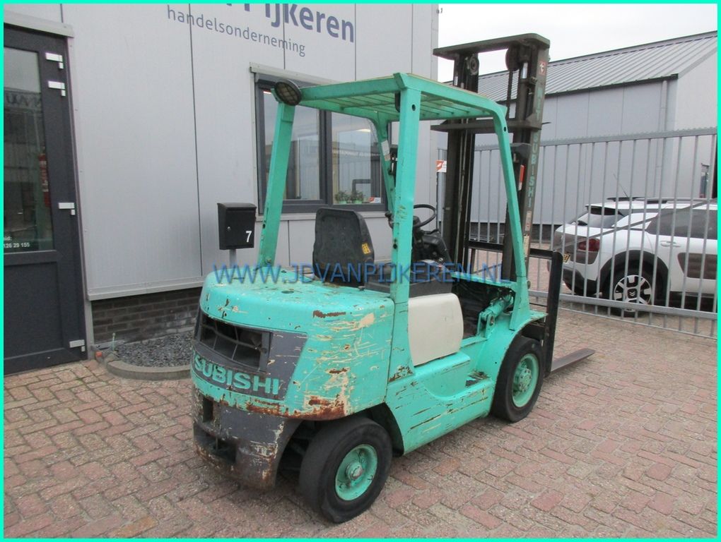 Mitsubishi FD25 2.5t diesel HH 4m + sideshift