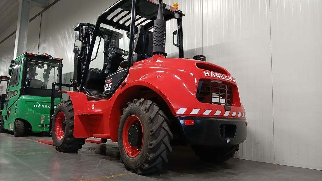 Hangcha CPCD25-XW98C-RT4 4X4 Heftruck