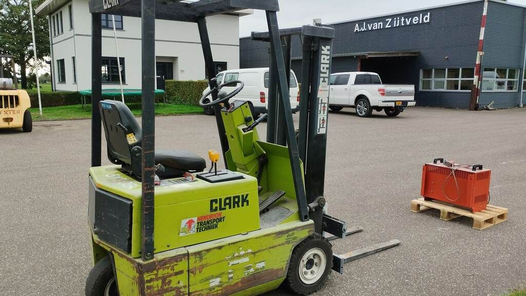 Clark TM10