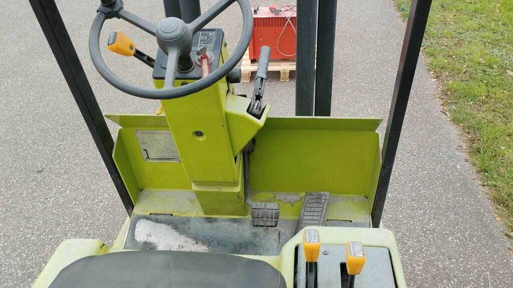 Clark TM10