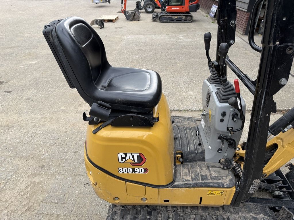 Caterpillar 300.9 minigraver BJ 2021