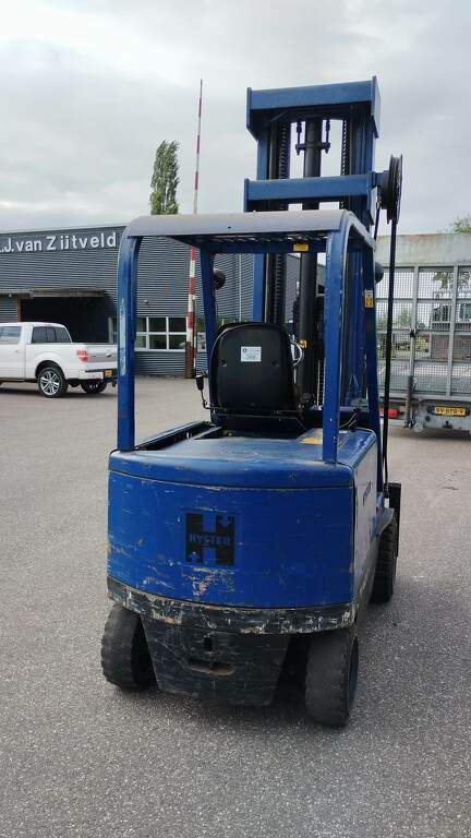 Hyster E70B