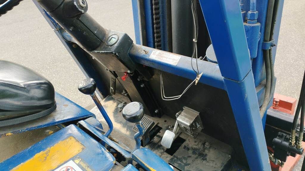 Hyster E70B