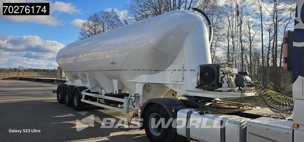 Spitzer SF2755/4P 3 axles 55m3 Liftachse