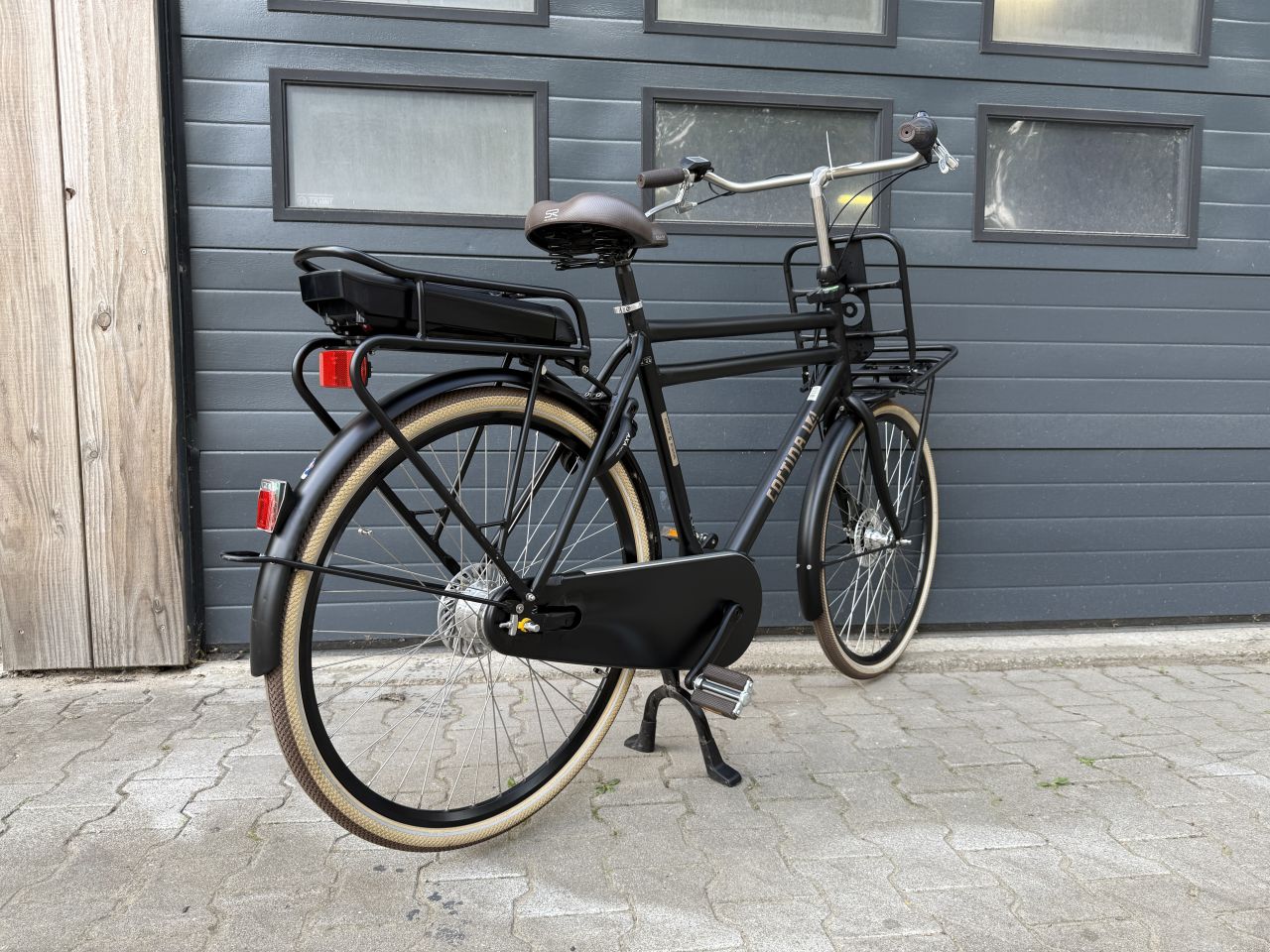 Cortina E-bike E-U4 Bosch - 1570 km (incl btw en fact.)