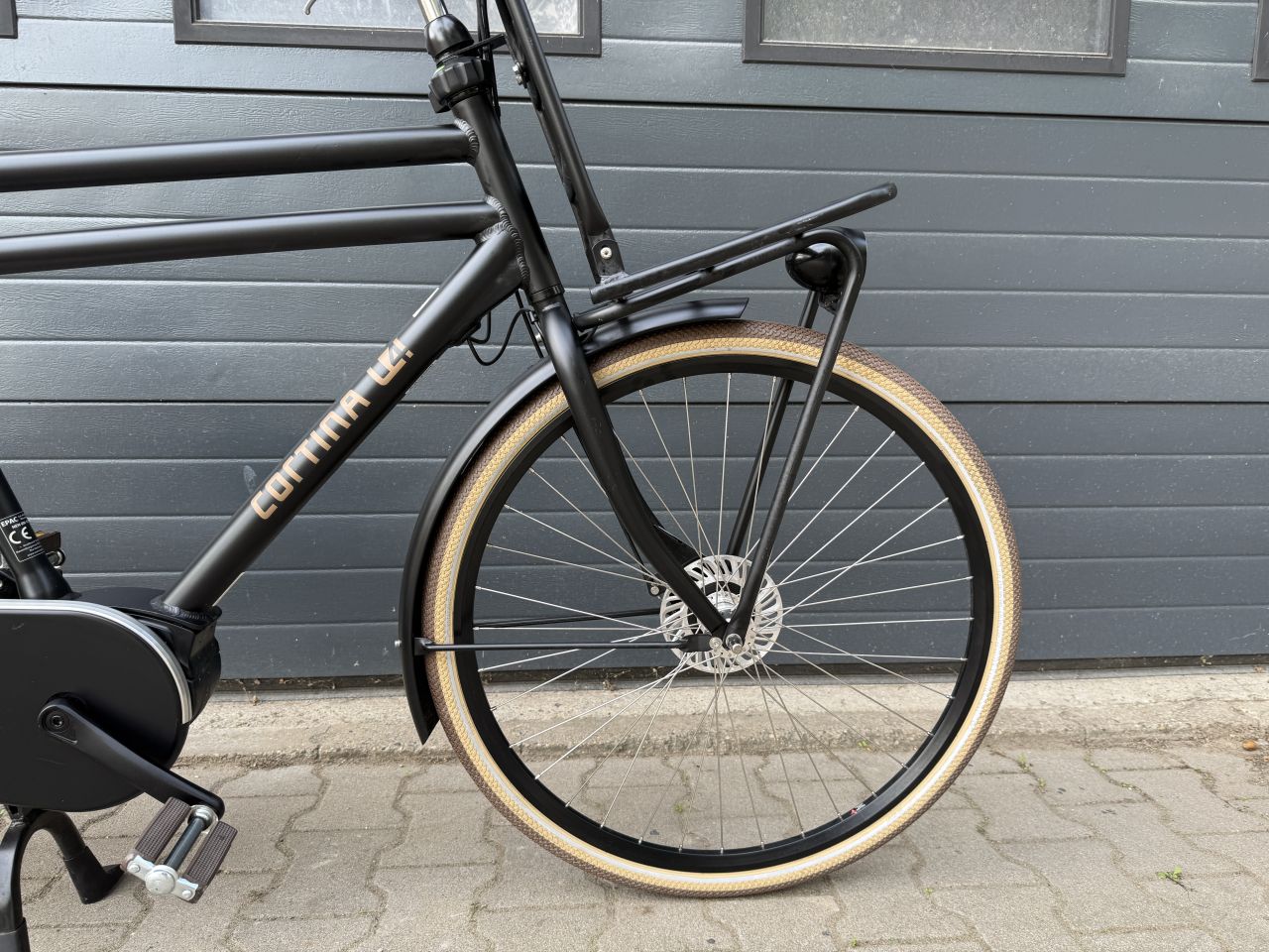 Cortina E-bike E-U4 Bosch - 1570 km (incl btw en fact.)