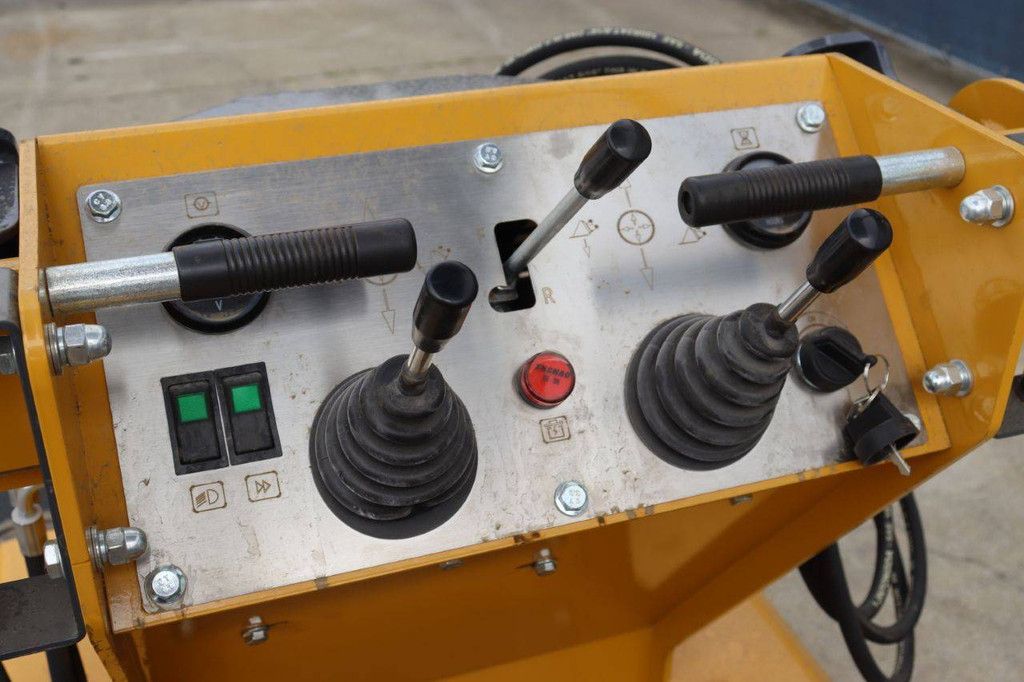 Skid steer loader Nycheki WL-10 Diesel