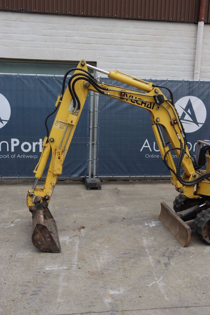 Mini excavator Yuchai D8T Diesel 2018