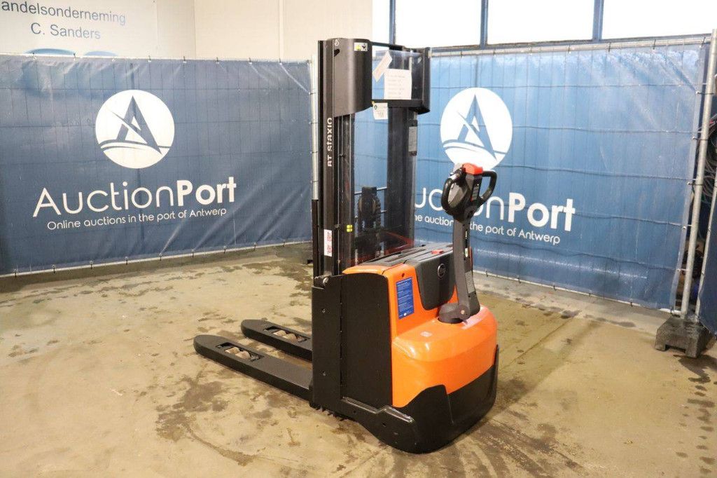 Toyota BT SWE140L Electric Stacker 1400kg 2.65m 2015