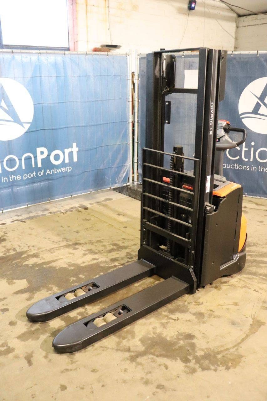 Toyota BT SWE140L Electric Stacker 1400kg 2.65m 2015
