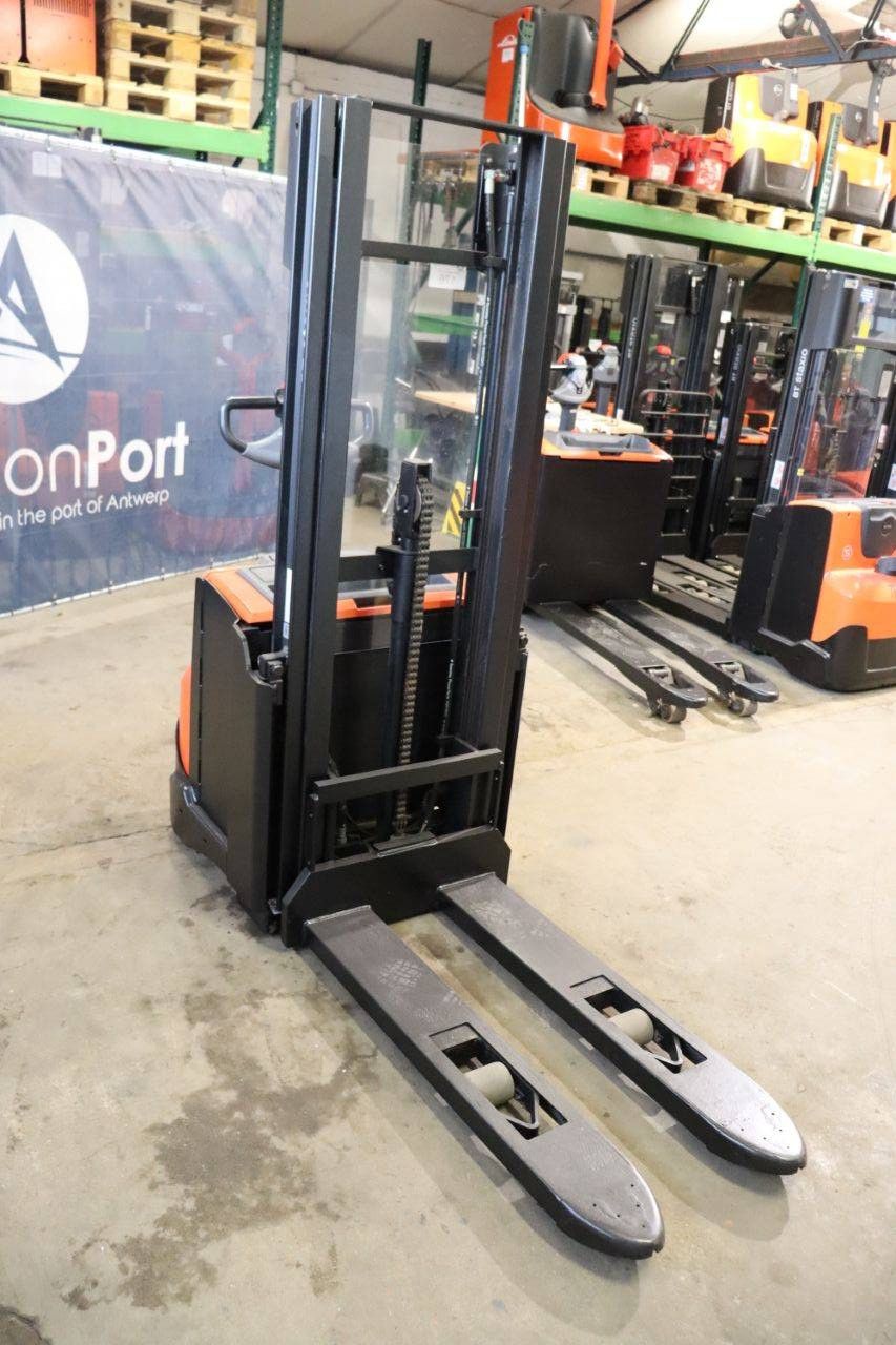 Stacker Toyota SWE120 Electric 1200kg 2018