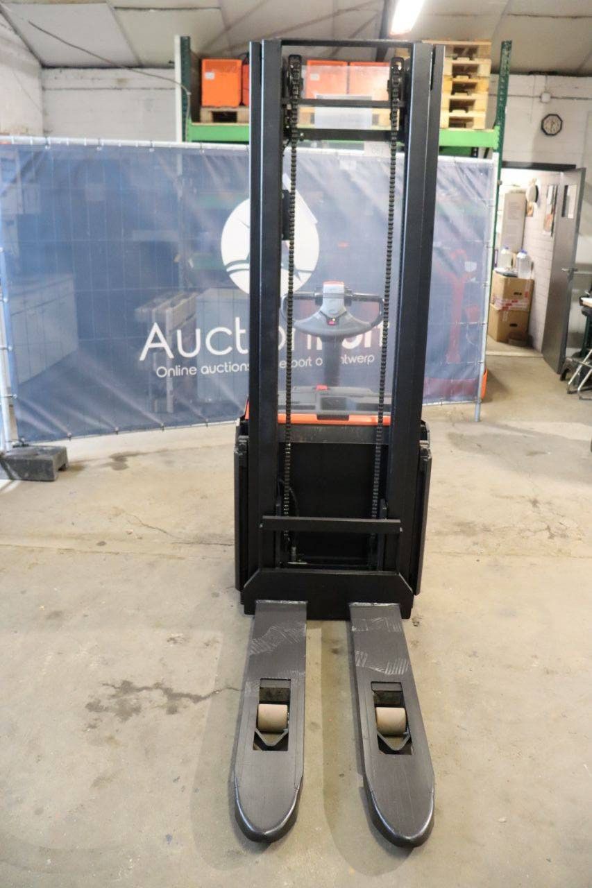 Hochhubwagen Toyota SWE140 Elektro 1400kg 3,25m 2017