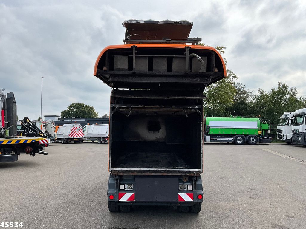 RAVO 5-Serie 580 with 3-rd brush