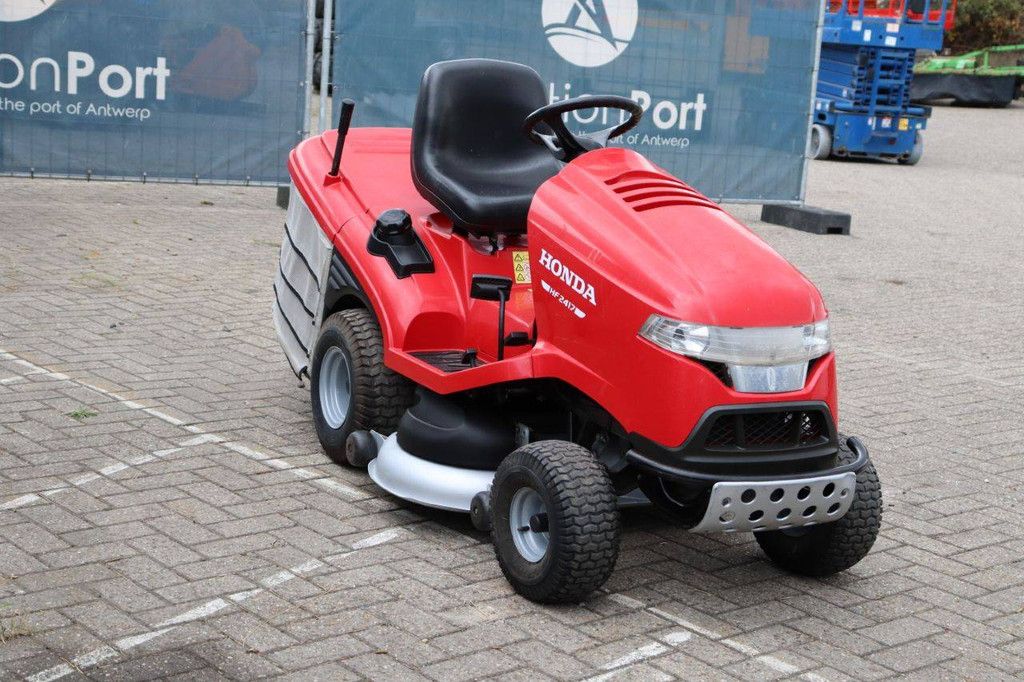 Honda HF2417 Petrol 17hp Riding Mower