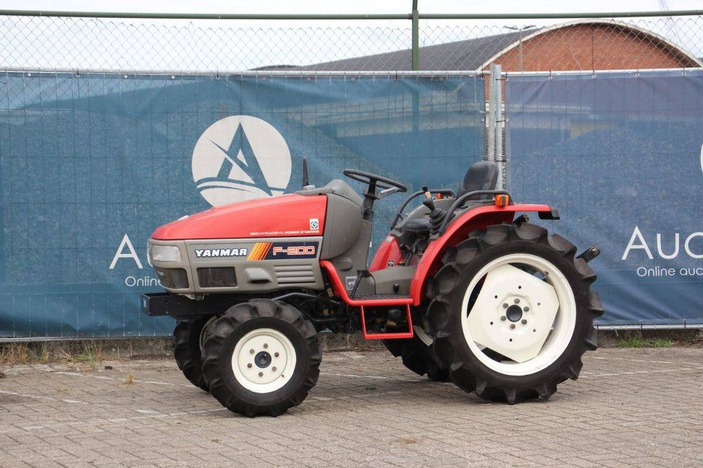 Minitraktor Yanmar F-200 Diesel 20 PS