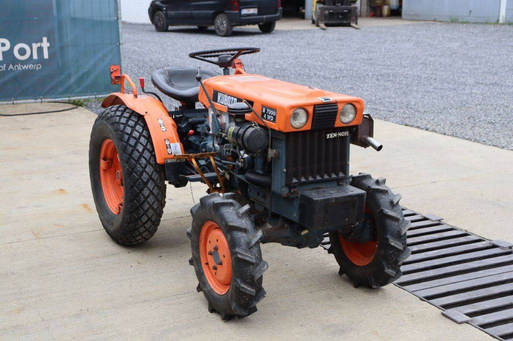 Mini tractor Kubota B7000 Diesel 16hp (Margin)
