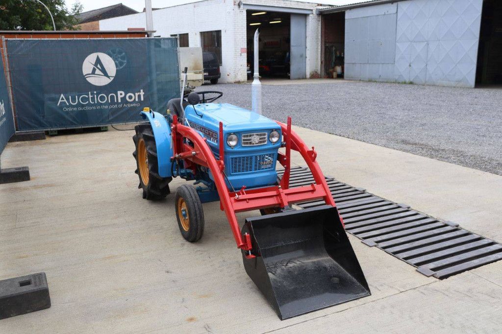 Minitraktor Hinomoto BEST E14 Diesel 14 PS mit Frontlader Refit