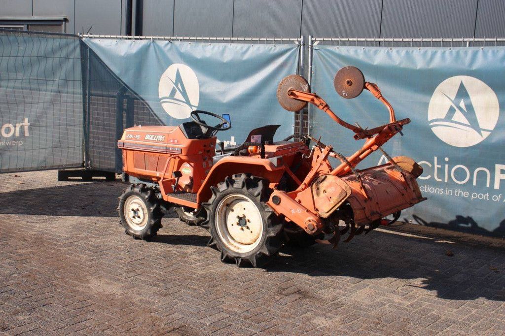 Minitraktor Kubota Bulltra ZB1-15 Diesel 15 PS mit Grubber