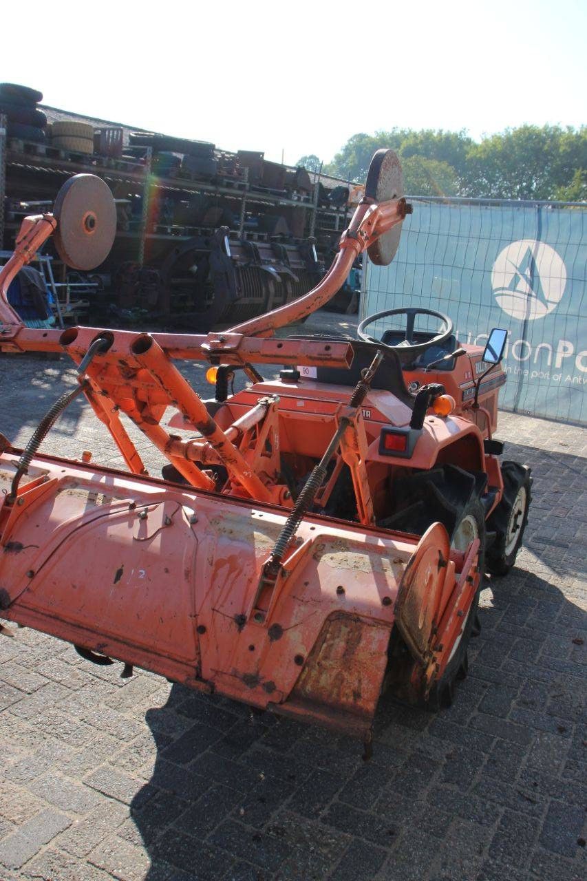 Minitraktor Kubota Bulltra ZB1-15 Diesel 15 PS mit Grubber