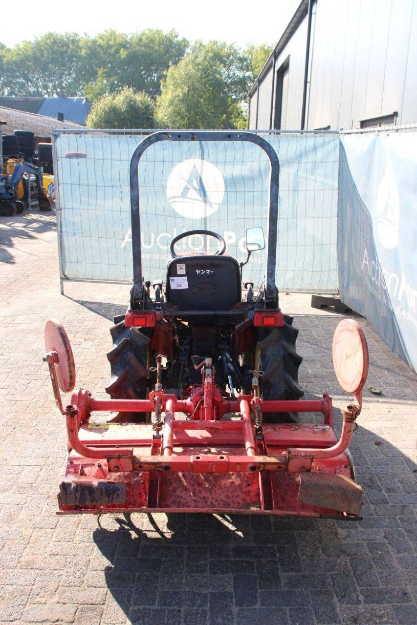 Minitraktor Yanmar KE-50 Diesel 15 PS mit Grubber