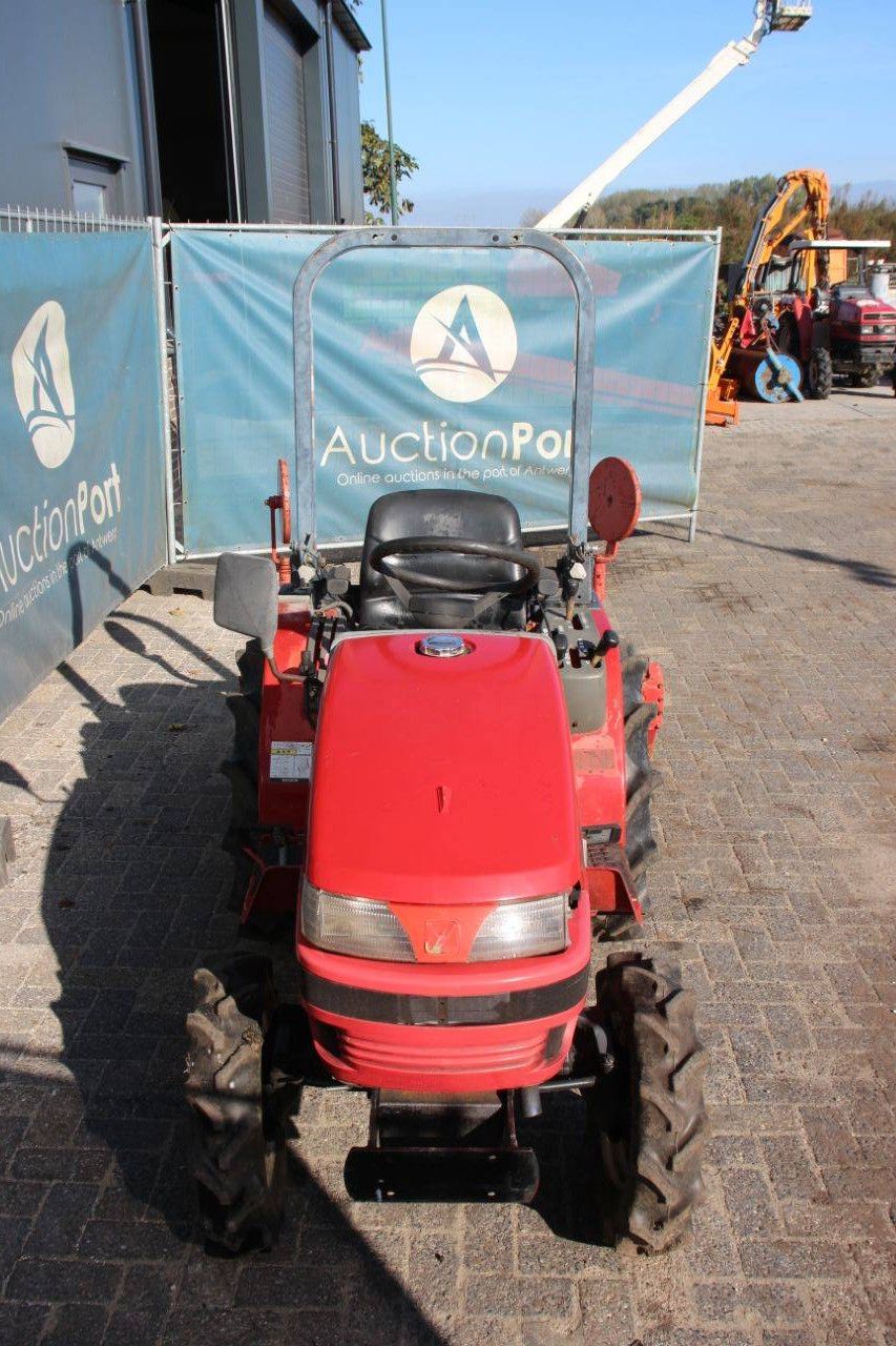 Minitraktor Yanmar KE-50 Diesel 15 PS mit Grubber