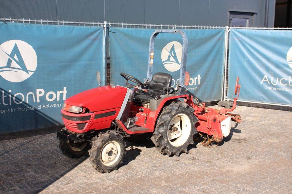 Minitraktor Yanmar KE-50 Diesel 15 PS mit Grubber