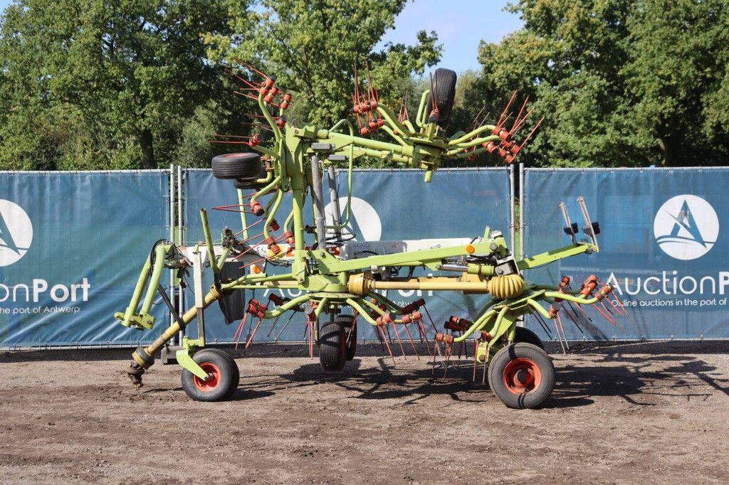 Hay tedder Claas Volto 1050 2005