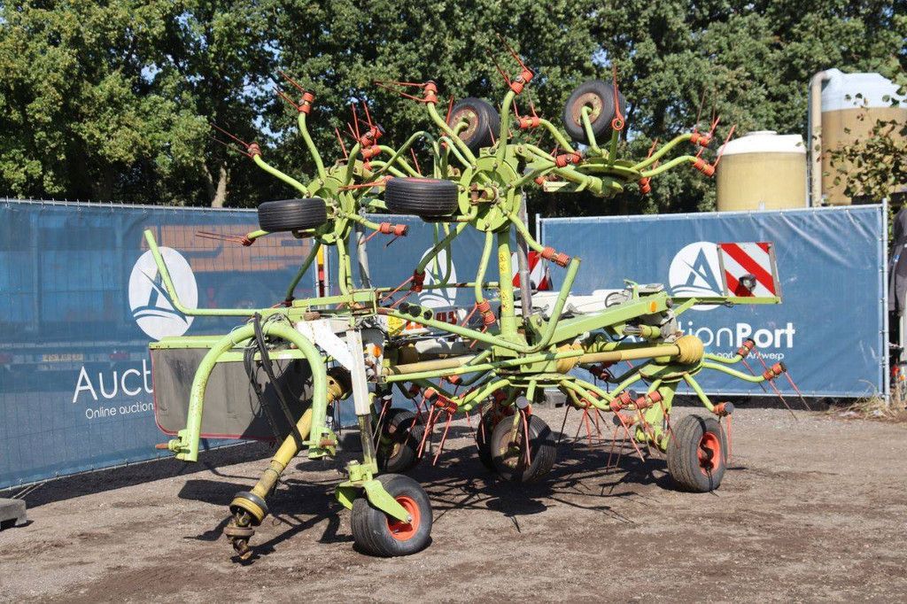 Hay tedder Claas Volto 1050 2005