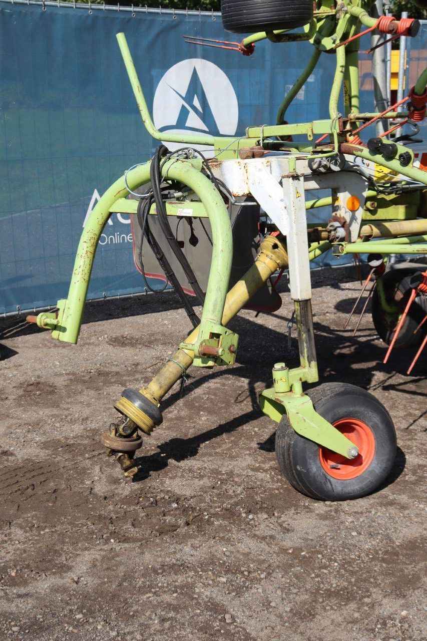 Hay tedder Claas Volto 1050 2005