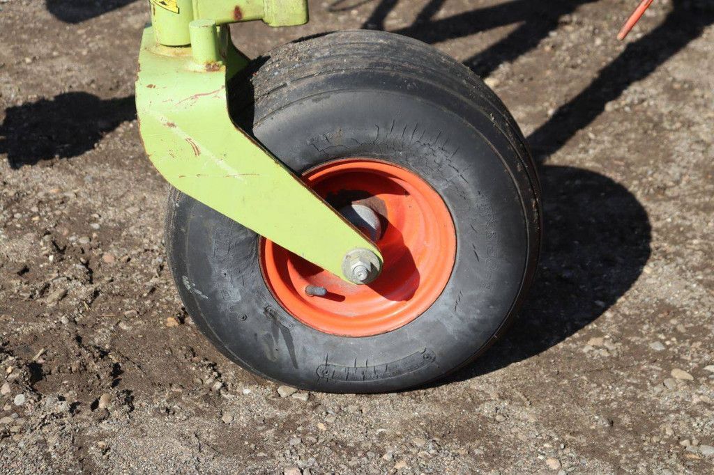 Hay tedder Claas Volto 1050 2005