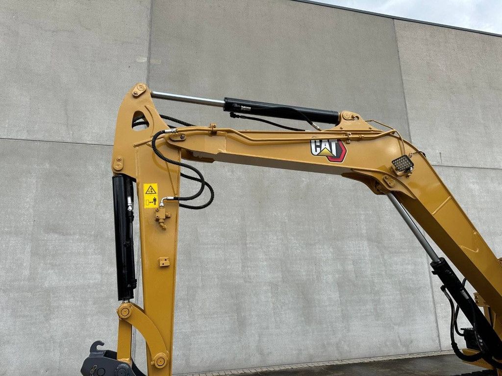 Raupenbagger Caterpillar 306 Diesel 36,5 kW 2016