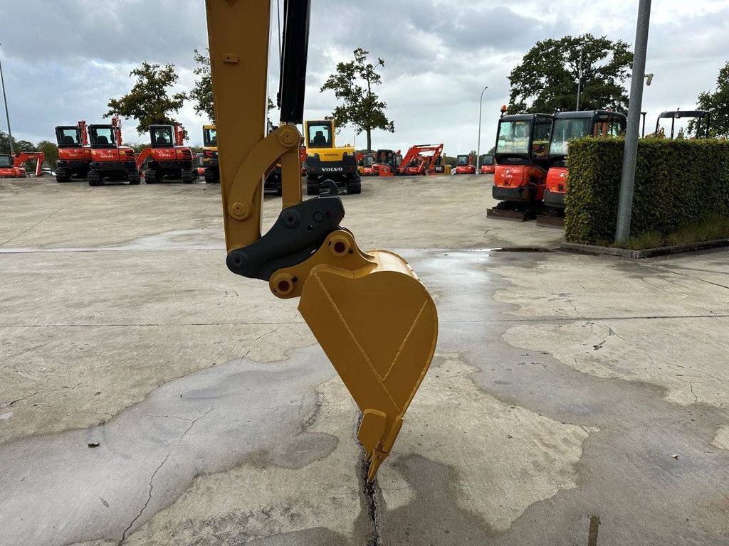 Raupenbagger Caterpillar 306 Diesel 36,5 kW 2016