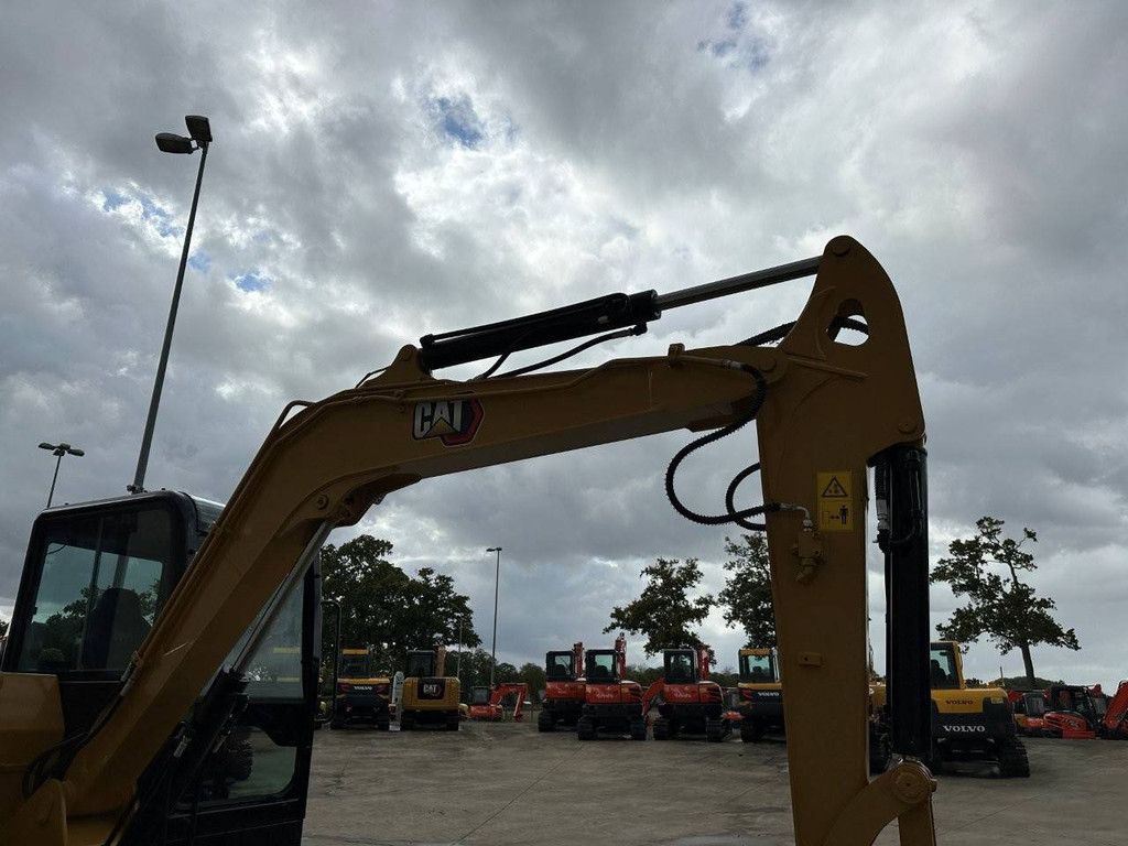 Raupenbagger Caterpillar 306 Diesel 36,5 kW 2016
