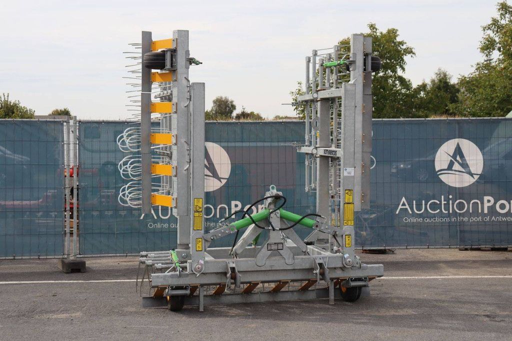 Wiesenschlepper Joskin Scariflex R6S5 2019