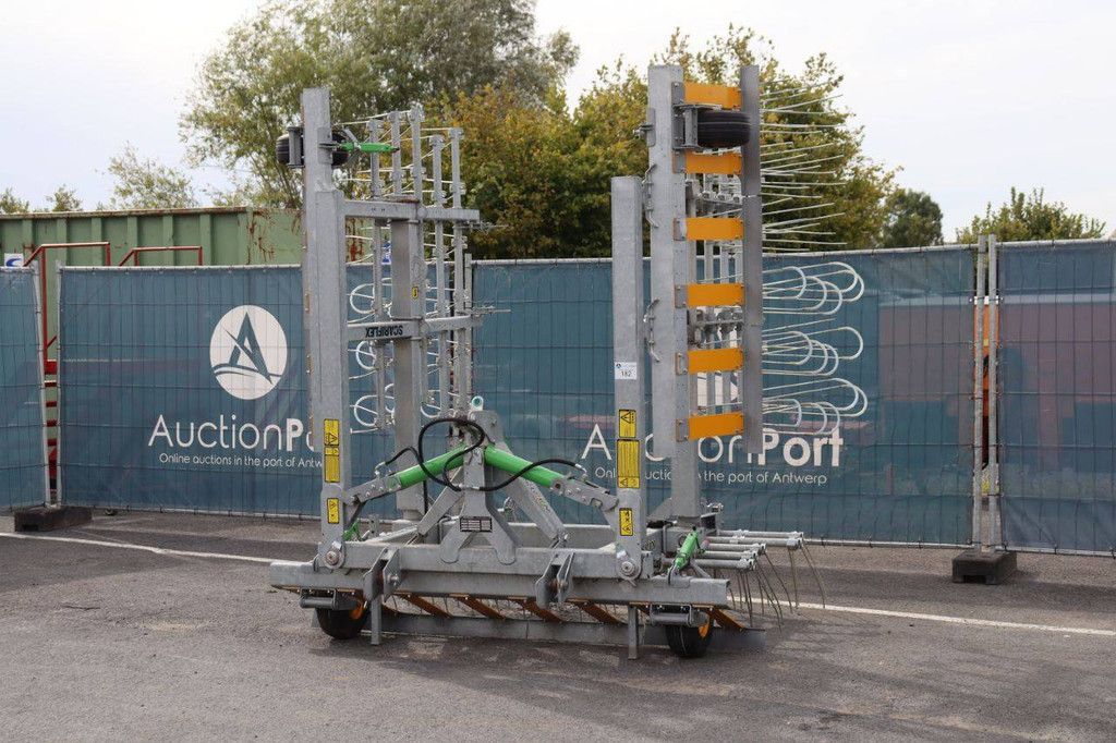 Wiesenschlepper Joskin Scariflex R6S5 2019