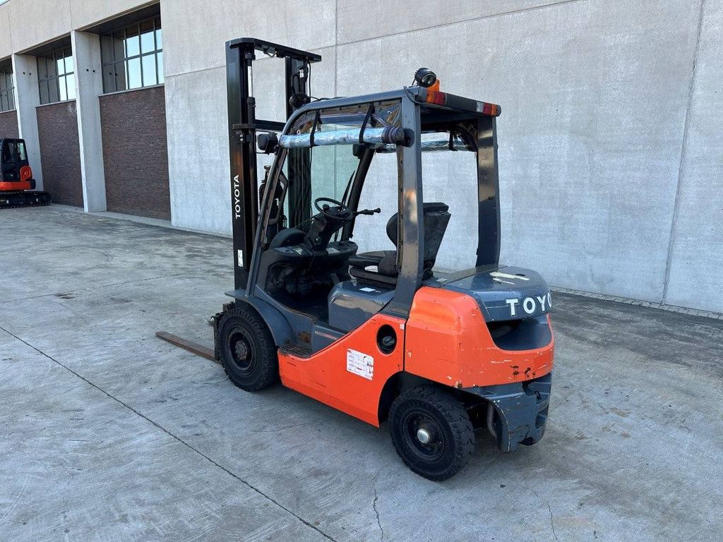 Gabelstapler Toyota 02-8FDF20 Diesel 2000kg 4m 2012