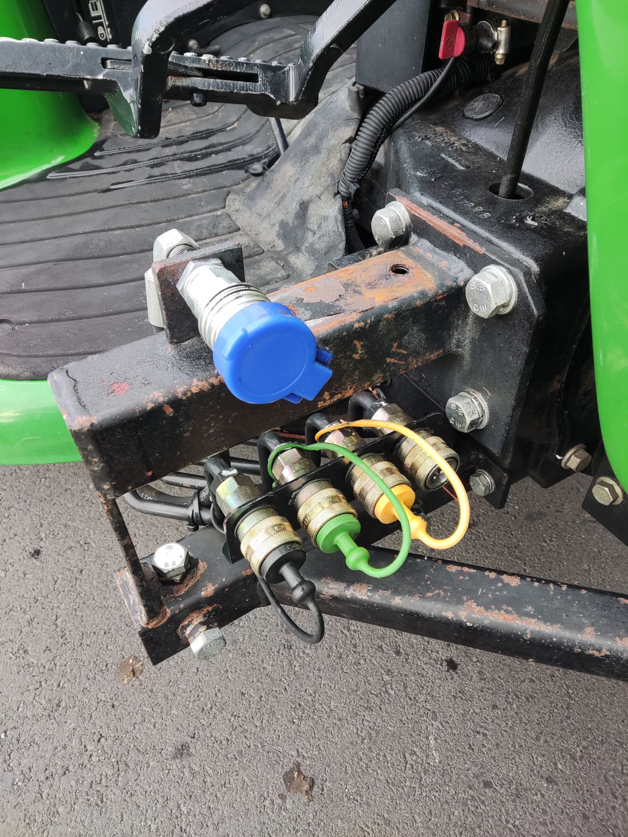 JOHN DEERE 4310 tractor (type 4310, 31 pk, Yanmar diesel)