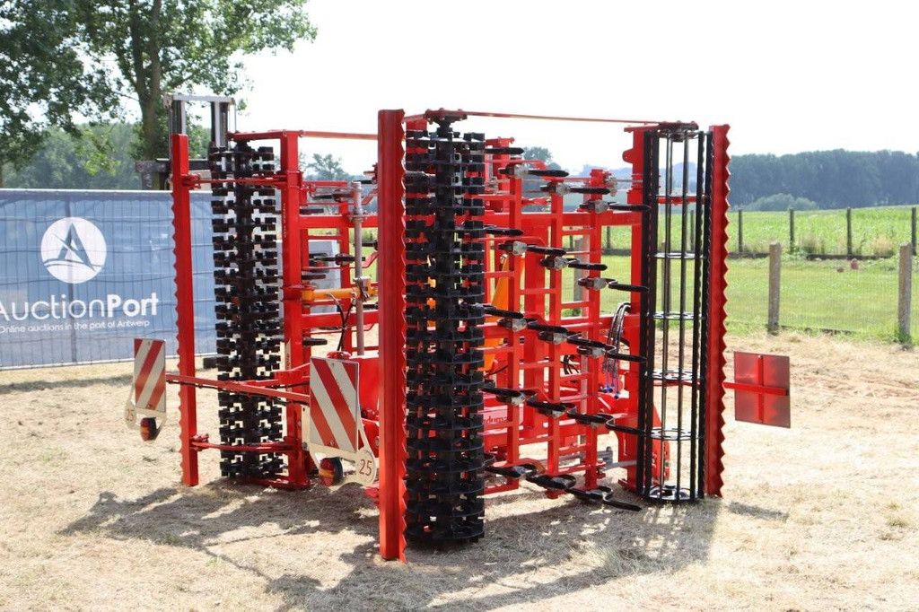 Seedbed preparer Özduman VIBCOM 4000 New