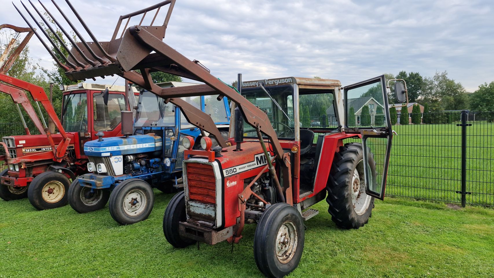 Massey feguson 550