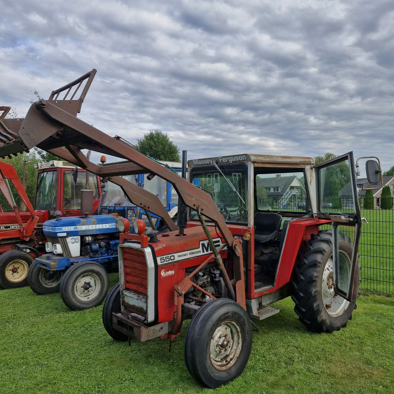 Massey feguson 550