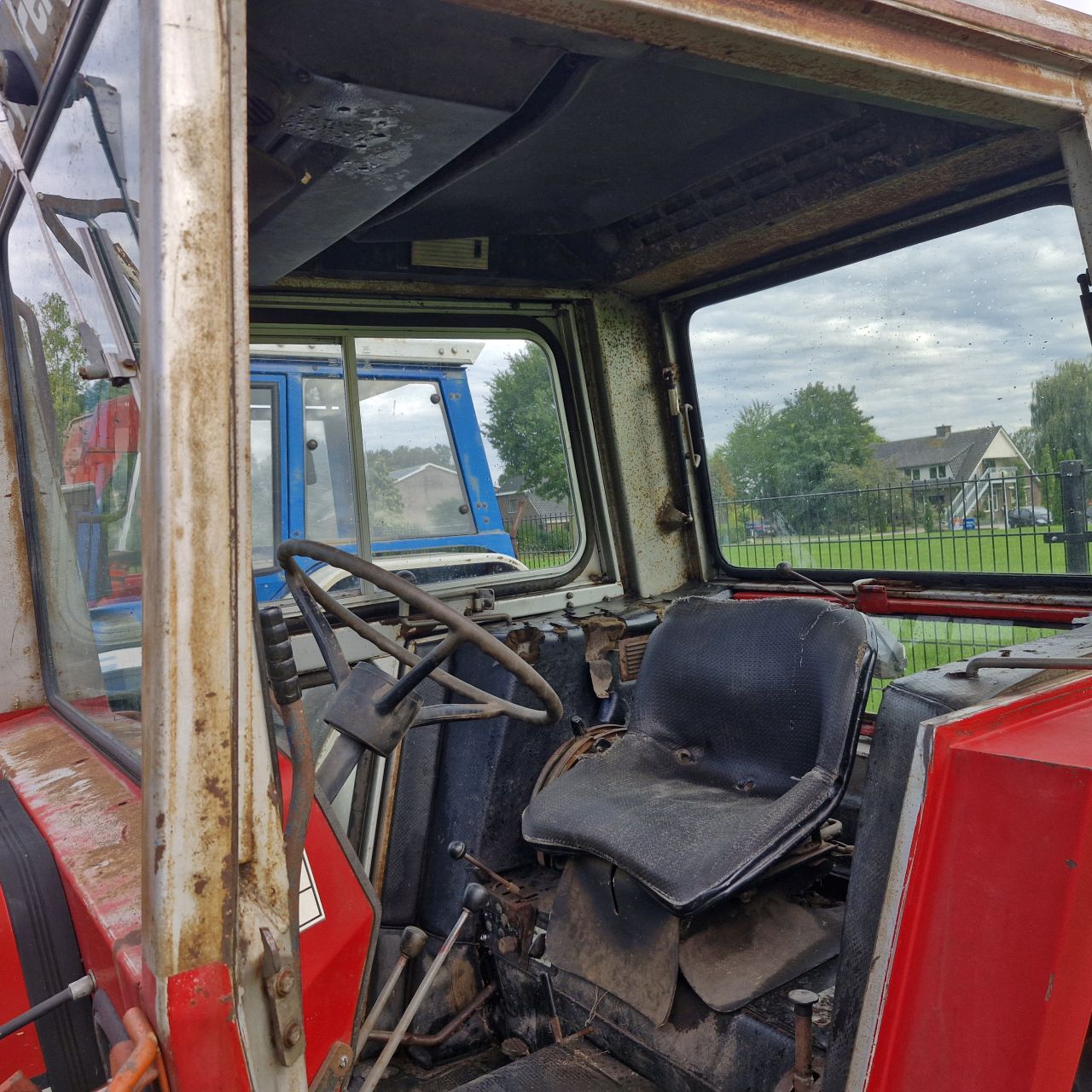 Massey feguson 550