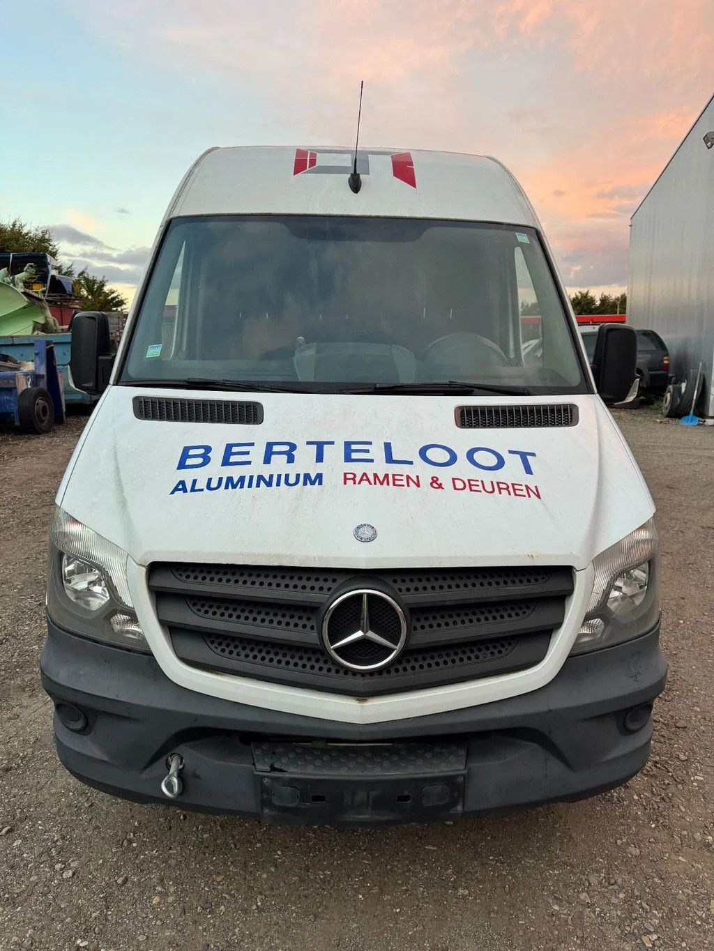 Mercedes-Benz Sprinter 316 **EURO5B-ENGINE BROKEN-MOTORSHADEN**