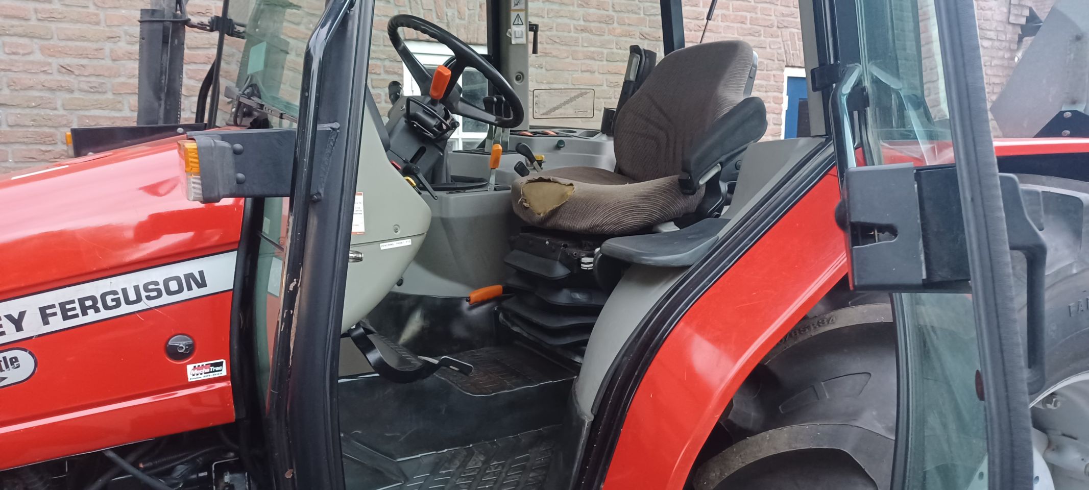 Mooie massey ferguson 4335 4wd airco