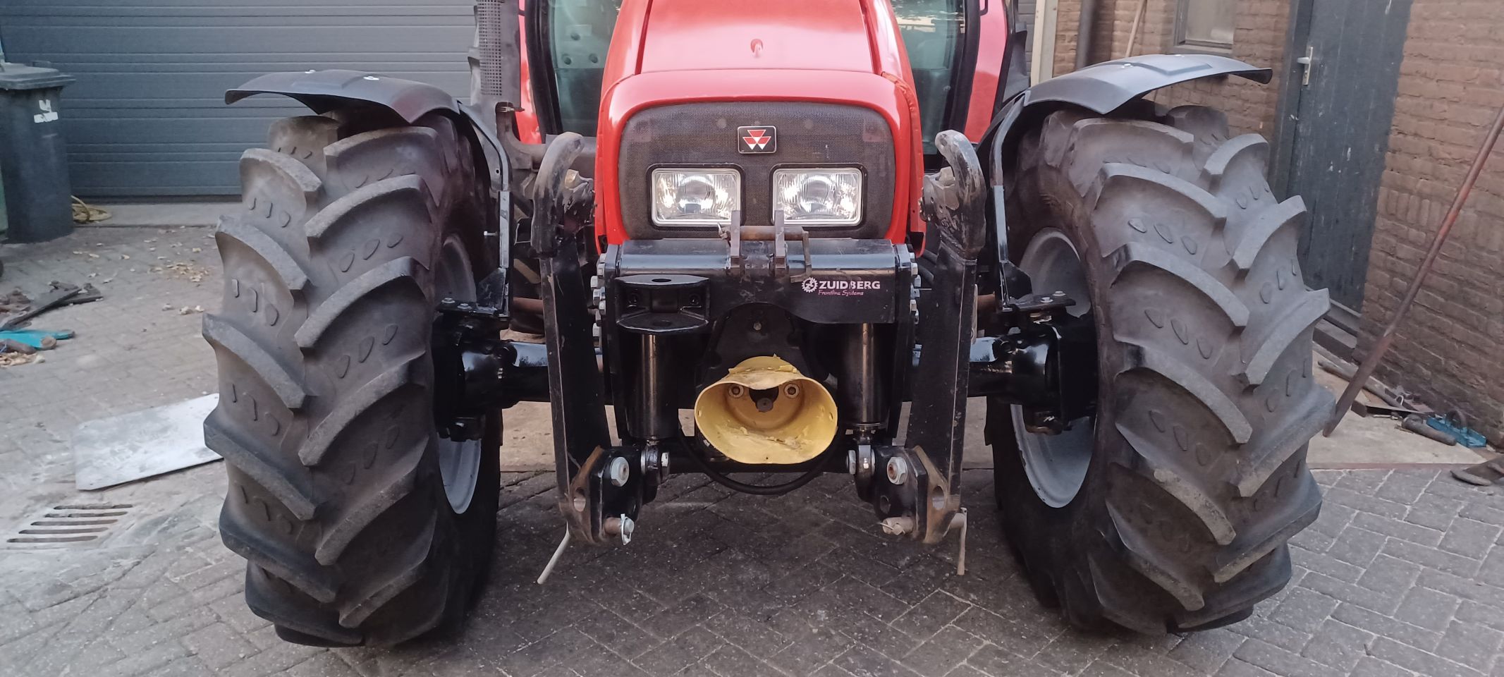 Mooie massey ferguson 4335 4wd airco