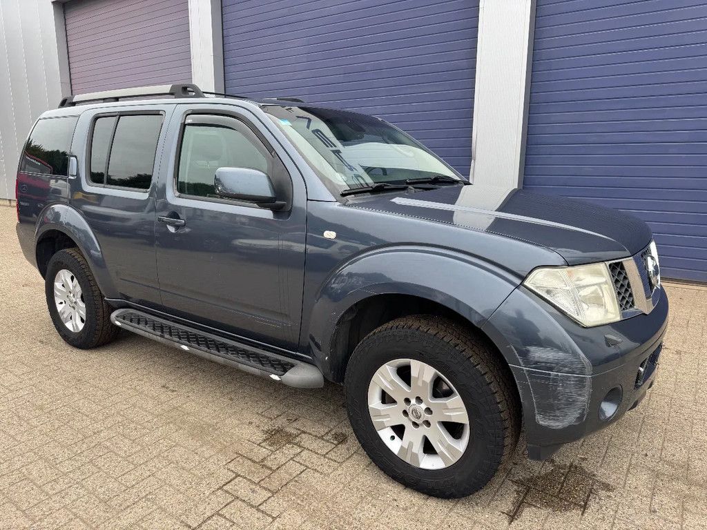 Nissan Pathfinder **2,5D-AIRCO-BELGIAN CAR**